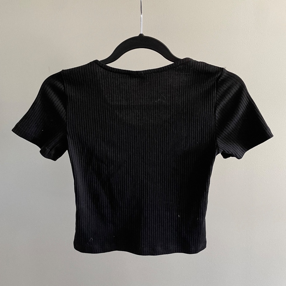 Vero Moda Ribbed Button Down Tee - Picture 2 of 3